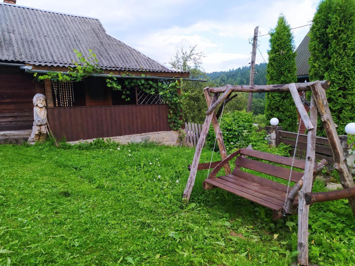 Starovitska Hata - Ethno-Cottage فيرخوفينا المظهر الخارجي الصورة