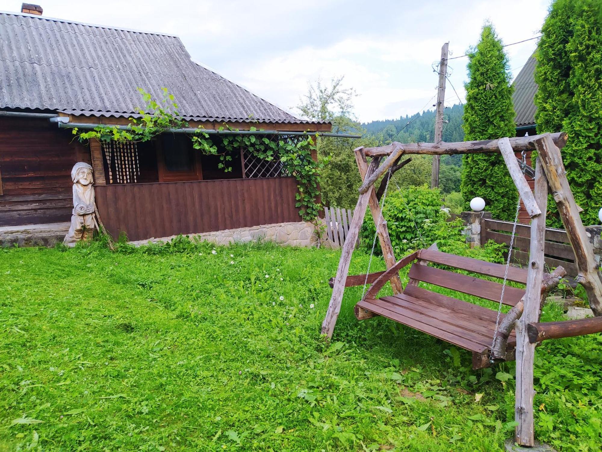 Starovitska Hata - Ethno-Cottage فيرخوفينا المظهر الخارجي الصورة